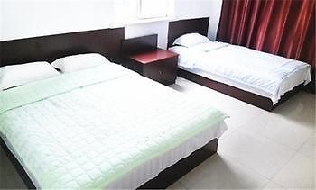 Longtai Star Hotel Циндао Екстериор снимка