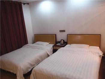 Longtai Star Hotel Циндао Екстериор снимка